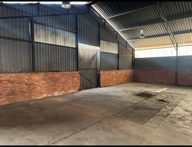 1,057M² WAREHOUSE TO LET IN PRETORIA WEST